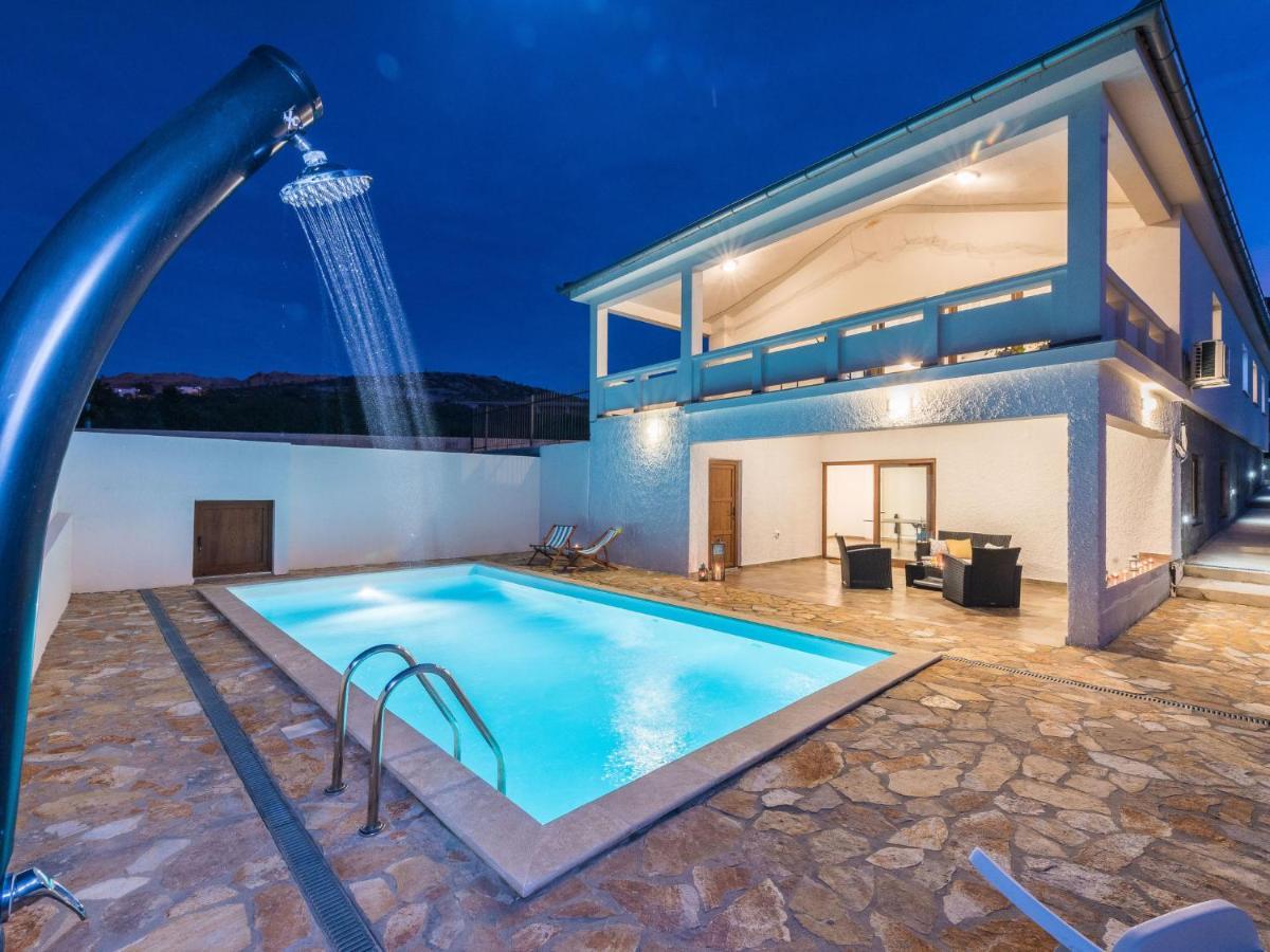 Holiday Home Velebit By Interhome Рованьска Экстерьер фото