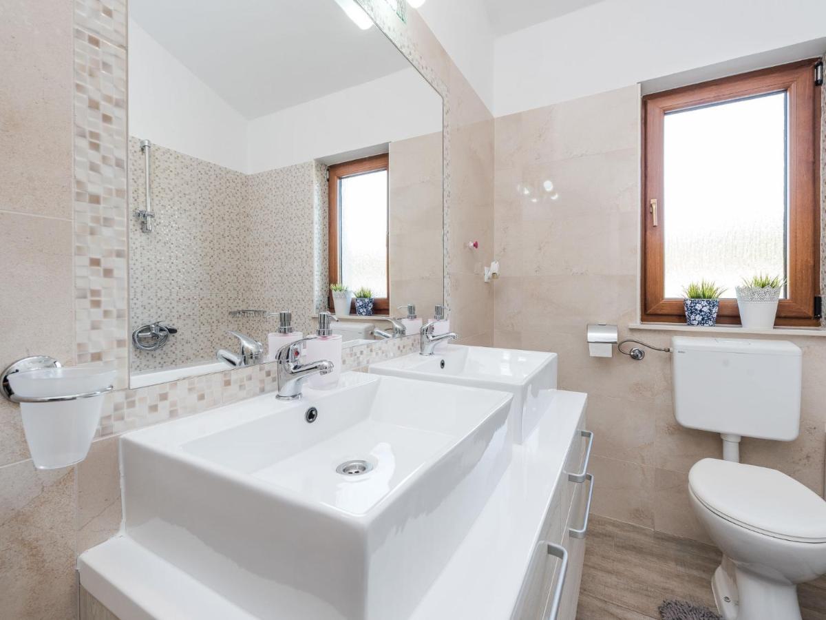 Holiday Home Velebit By Interhome Рованьска Экстерьер фото