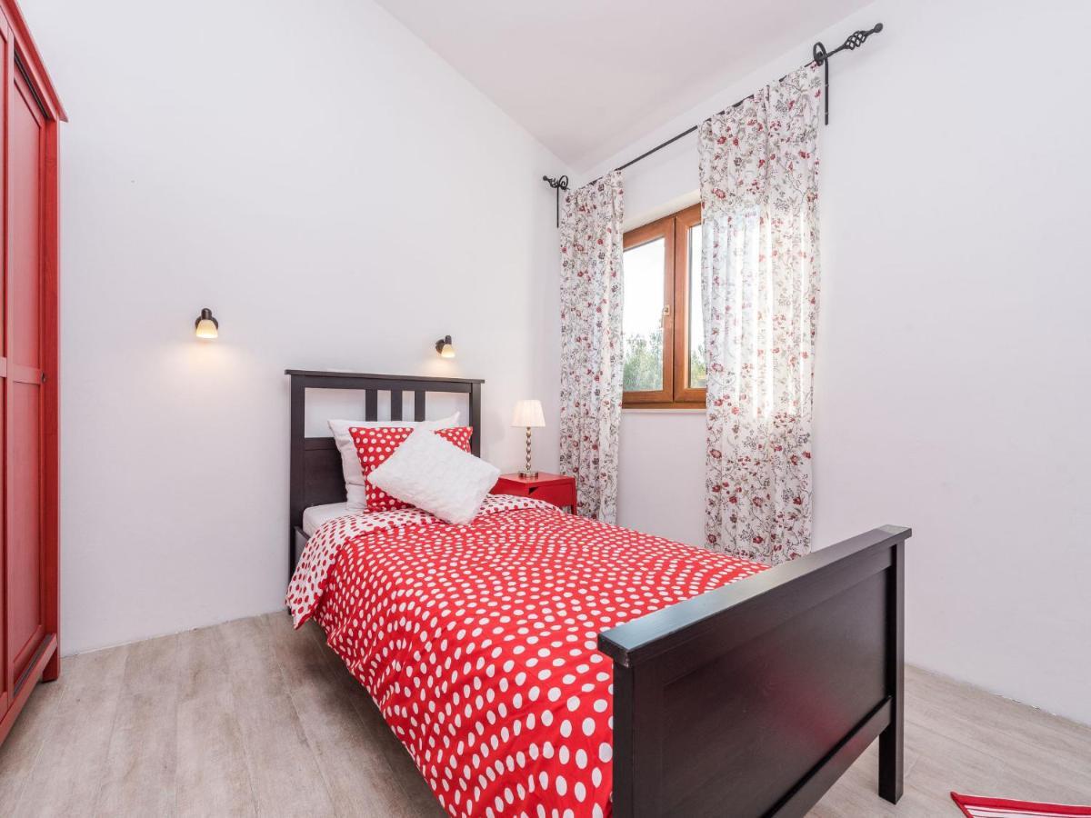 Holiday Home Velebit By Interhome Рованьска Экстерьер фото