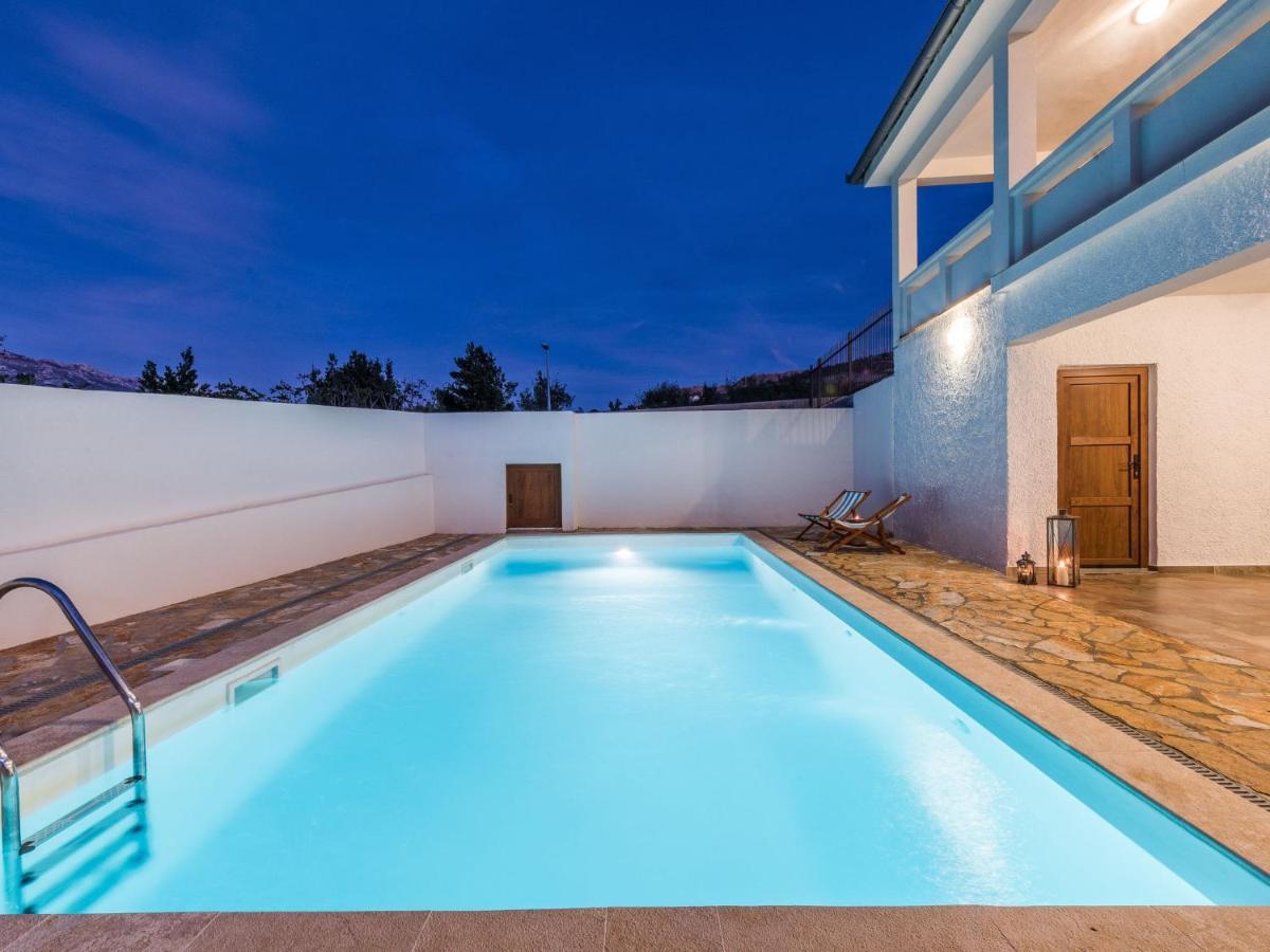 Holiday Home Velebit By Interhome Рованьска Экстерьер фото