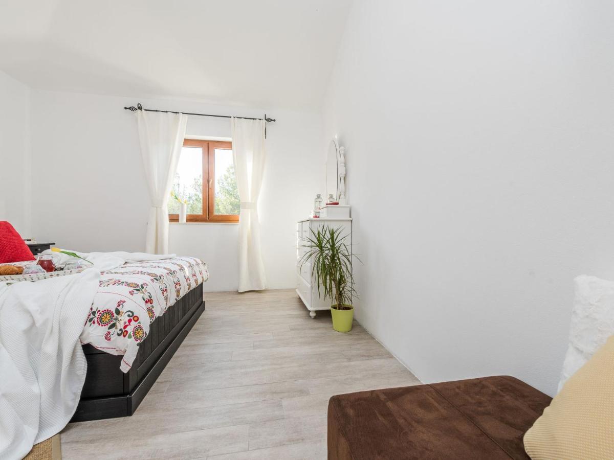 Holiday Home Velebit By Interhome Рованьска Экстерьер фото